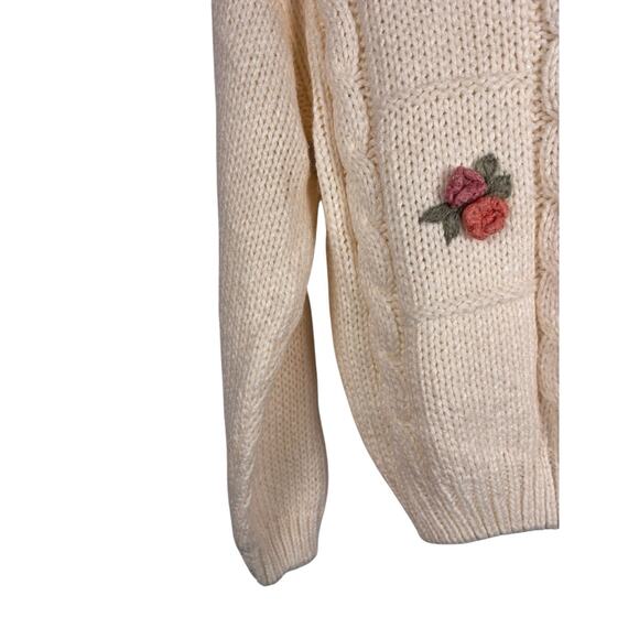 Hand Loomed Currants Vintage Chunky Knit Flower Ivory Sweater Medium Cottagecore - Picture 3 of 8